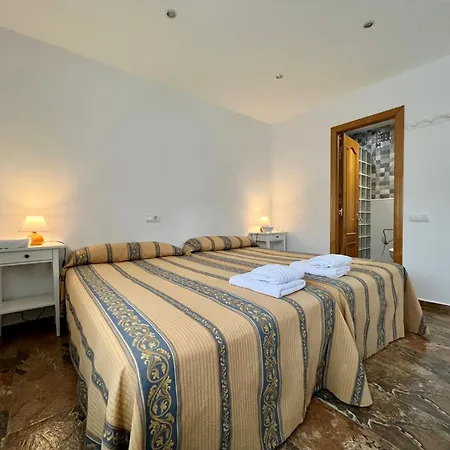 Preciosa Casa Con, Wifi, Bbq Y Terraza En Finca Compartida En Cadavedo